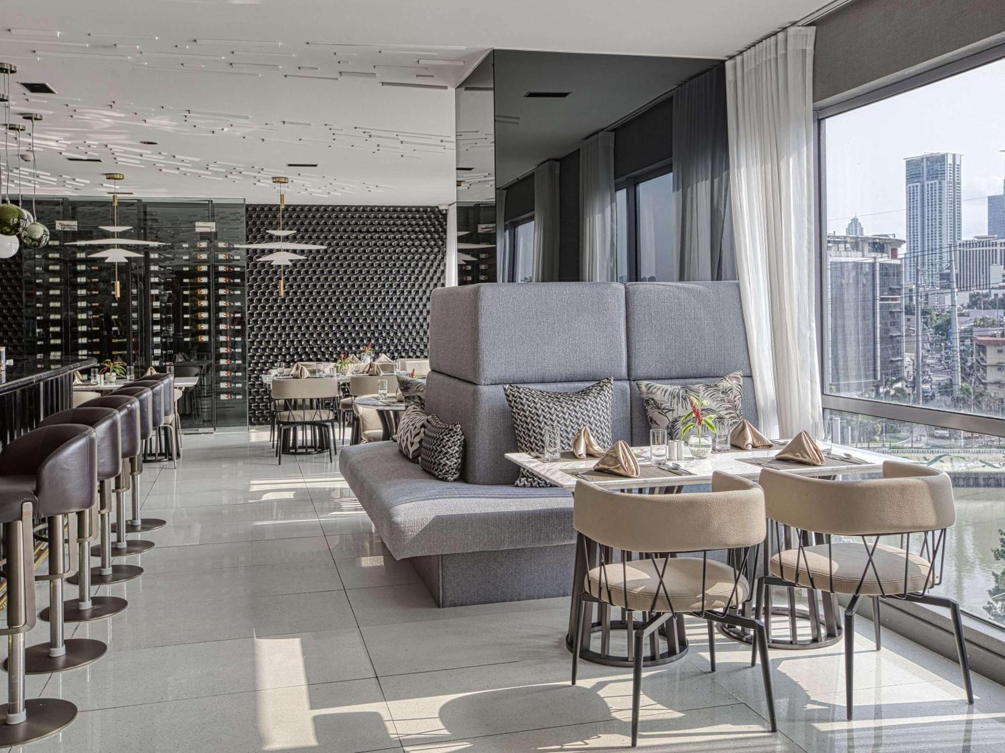 Novotel Suites Manila At Acqua Mandaluyong Εξωτερικό φωτογραφία