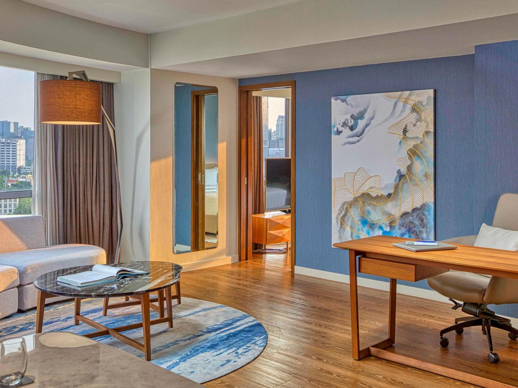 Novotel Suites Manila At Acqua Mandaluyong Εξωτερικό φωτογραφία