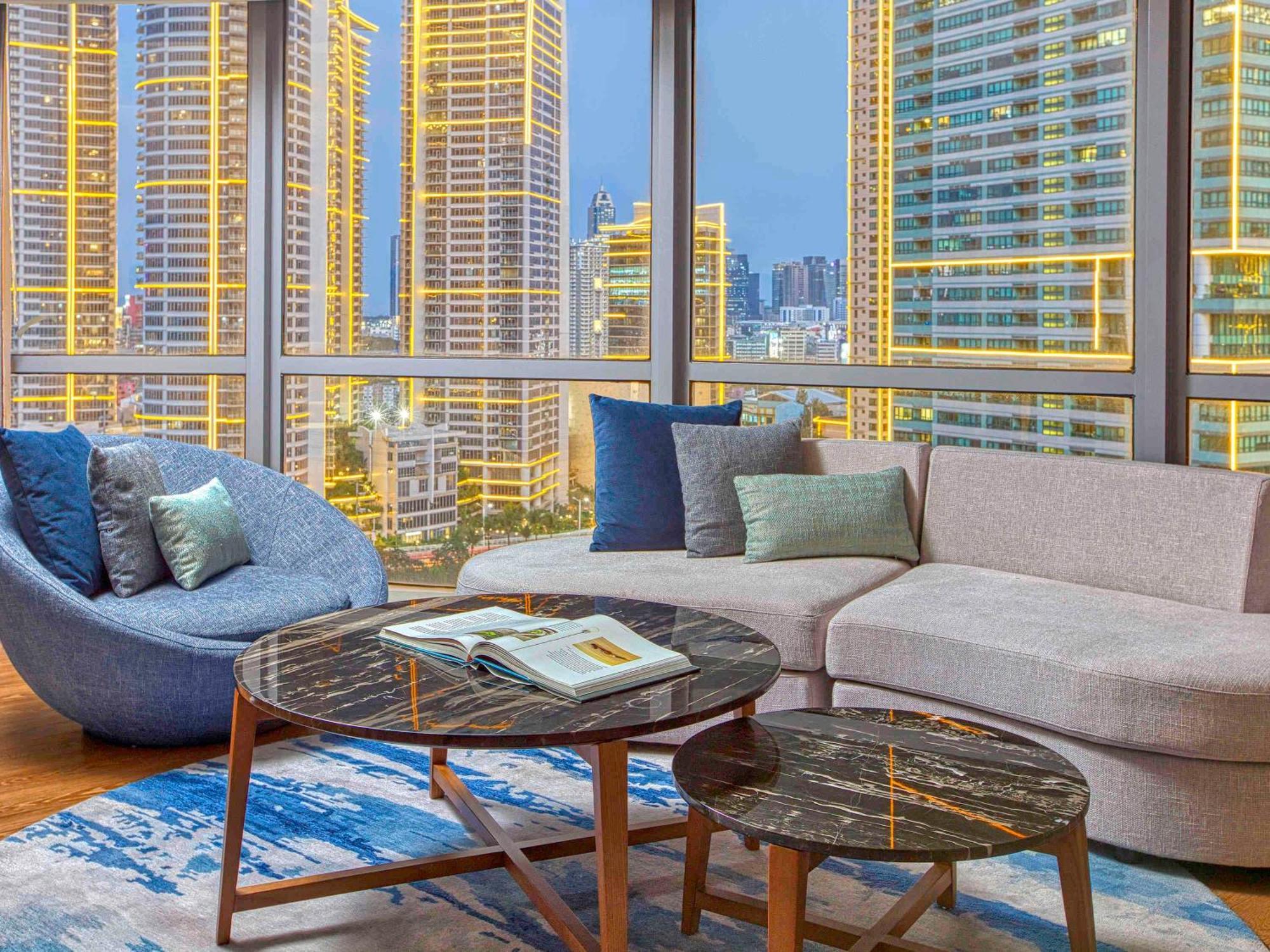 Novotel Suites Manila At Acqua Mandaluyong Εξωτερικό φωτογραφία